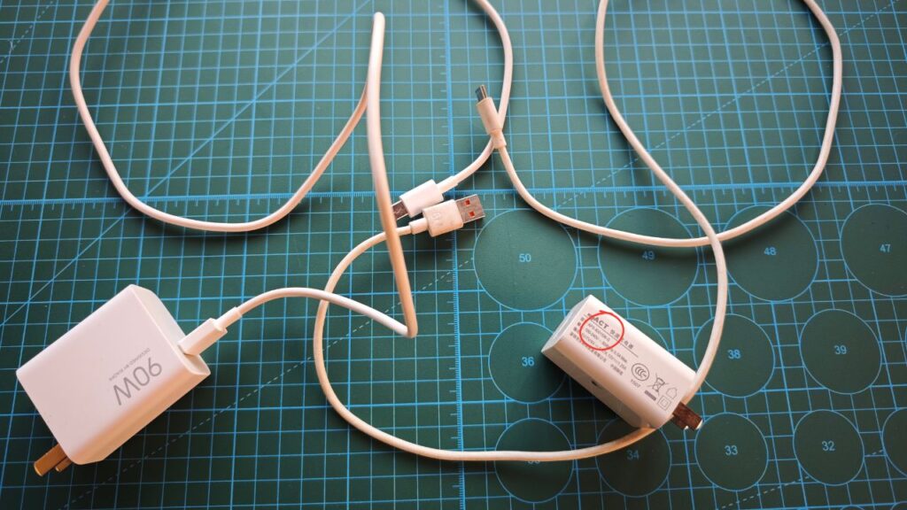 Câble-Chargeur-smartphone-xiaomi-15